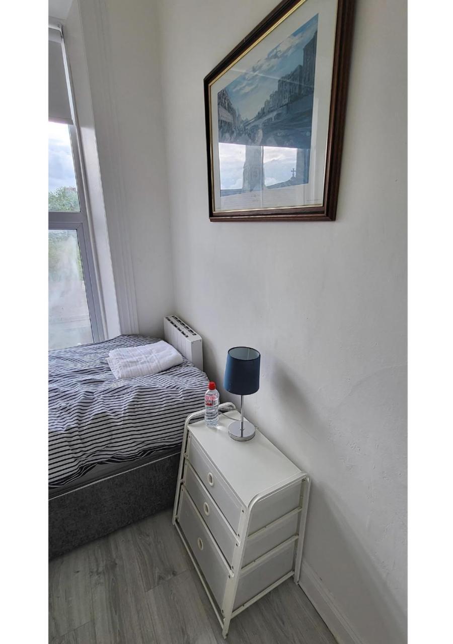 Naas Town - Budget Double Bedrooms מראה חיצוני תמונה